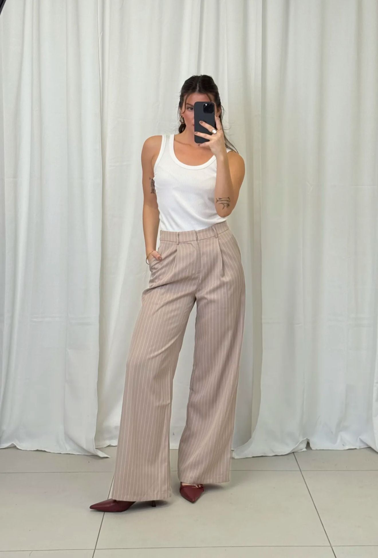 High-Waist-Hose mit weitem Bein