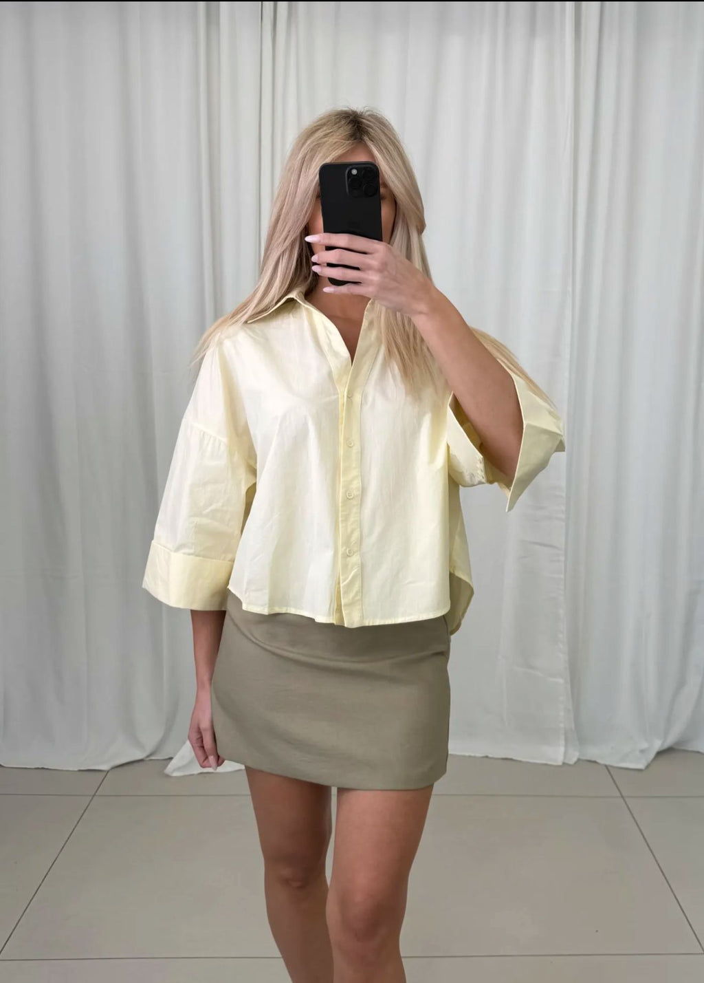 Leichte Oversize-Bluse mit Statement-Ärmeln