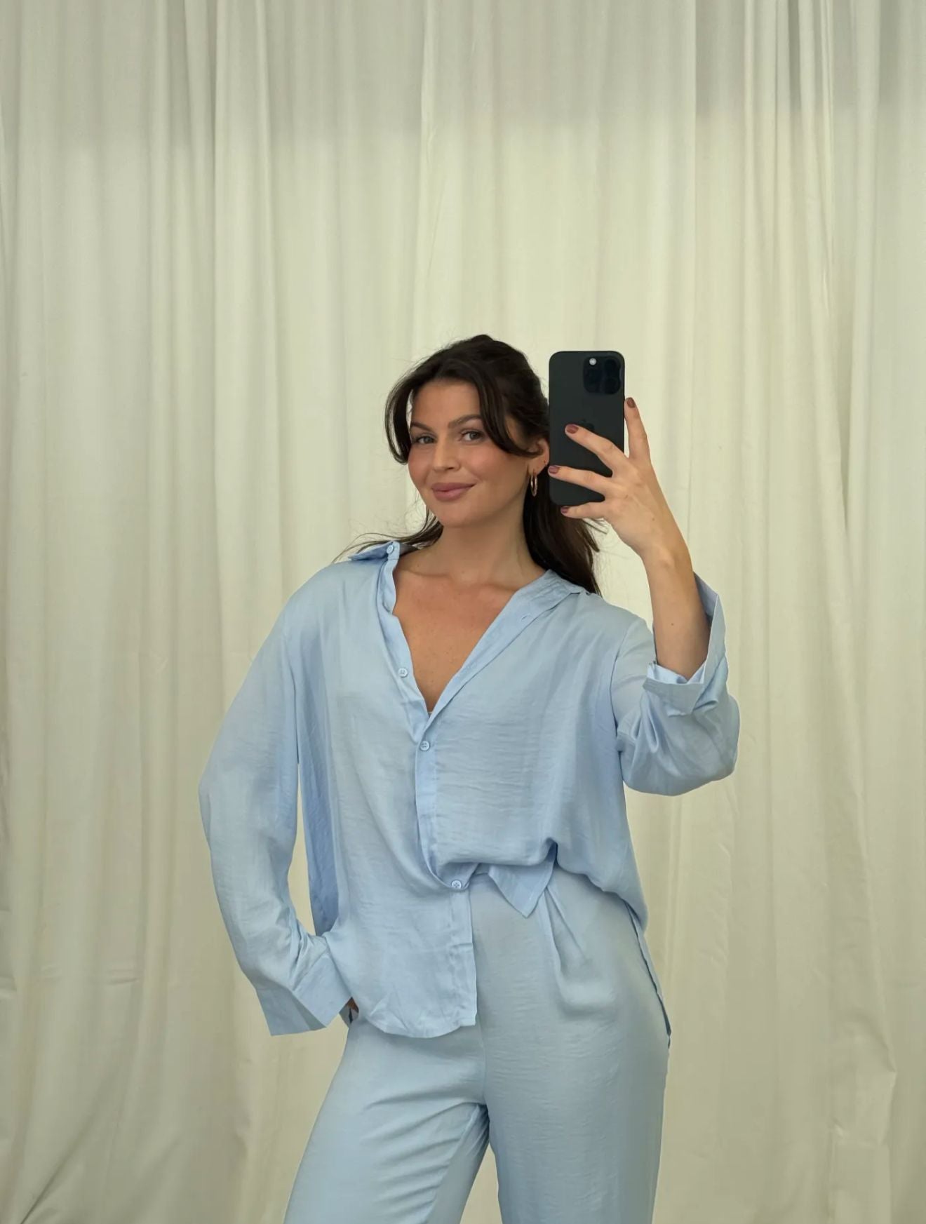 Amira Set