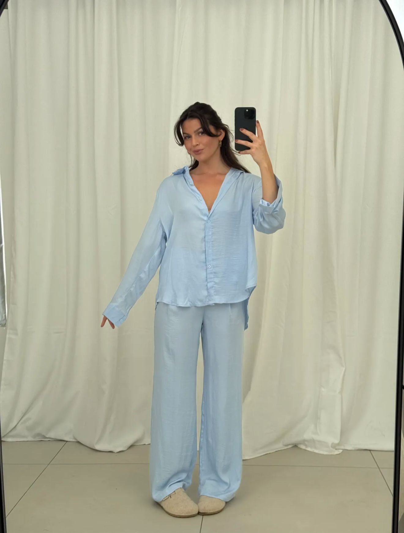 Amira Set